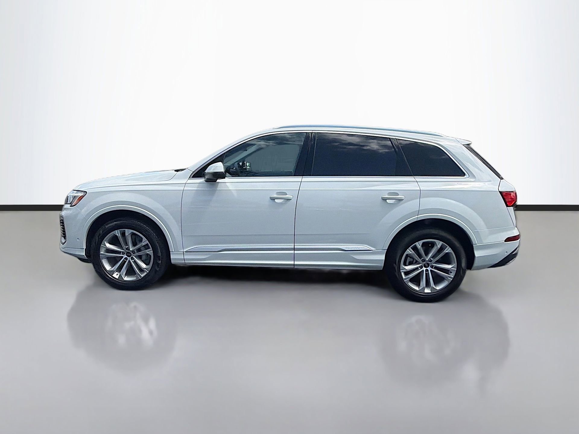 Used 2025 Audi Q7 3.0T Premium image 7