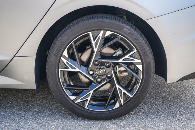 Certified 2025 Kia K5 GT-Line FWD image 11