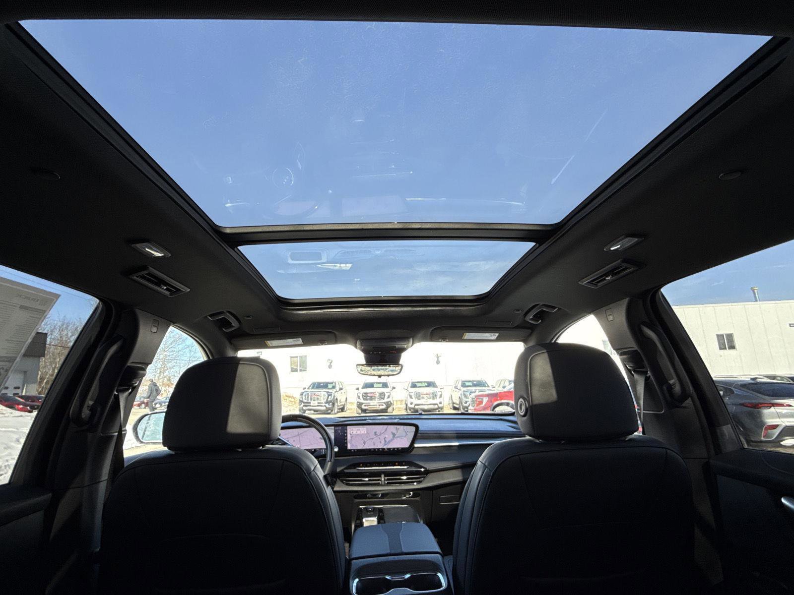 New 2026 Buick Enclave Sport Touring w/ Super Cruise Package image 38