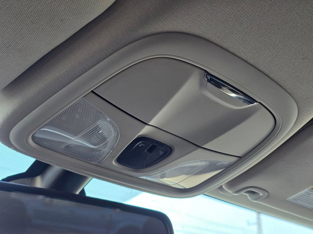 Used 2018 Jeep Cherokee Latitude Plus image 34