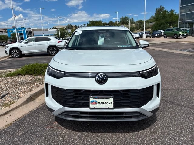 Certified 2026 Volkswagen Tiguan SE AWD/4WD image 2