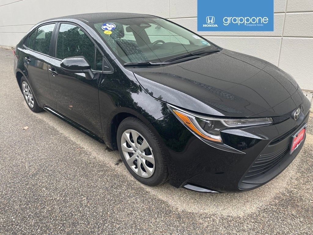 Used 2026 Toyota Corolla LE FWD image 1