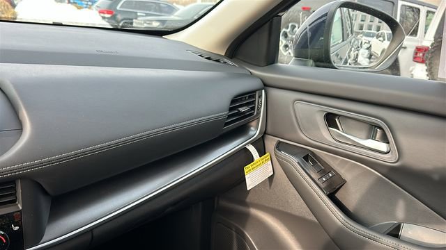 New 2026 Nissan Rogue SV w/ Cold Weather Package image 19