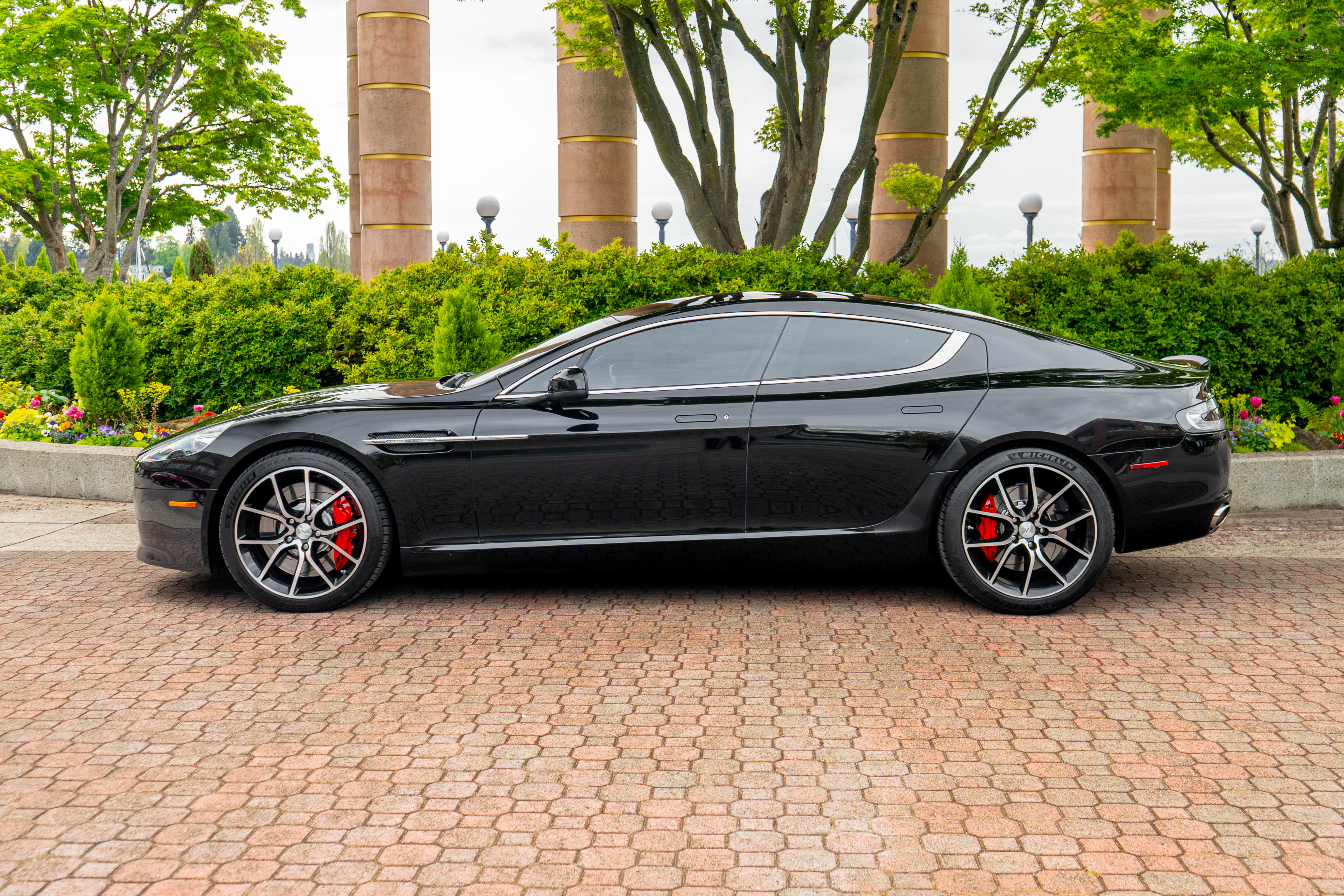 Used 2016 Aston Martin Rapide S RWD image 34