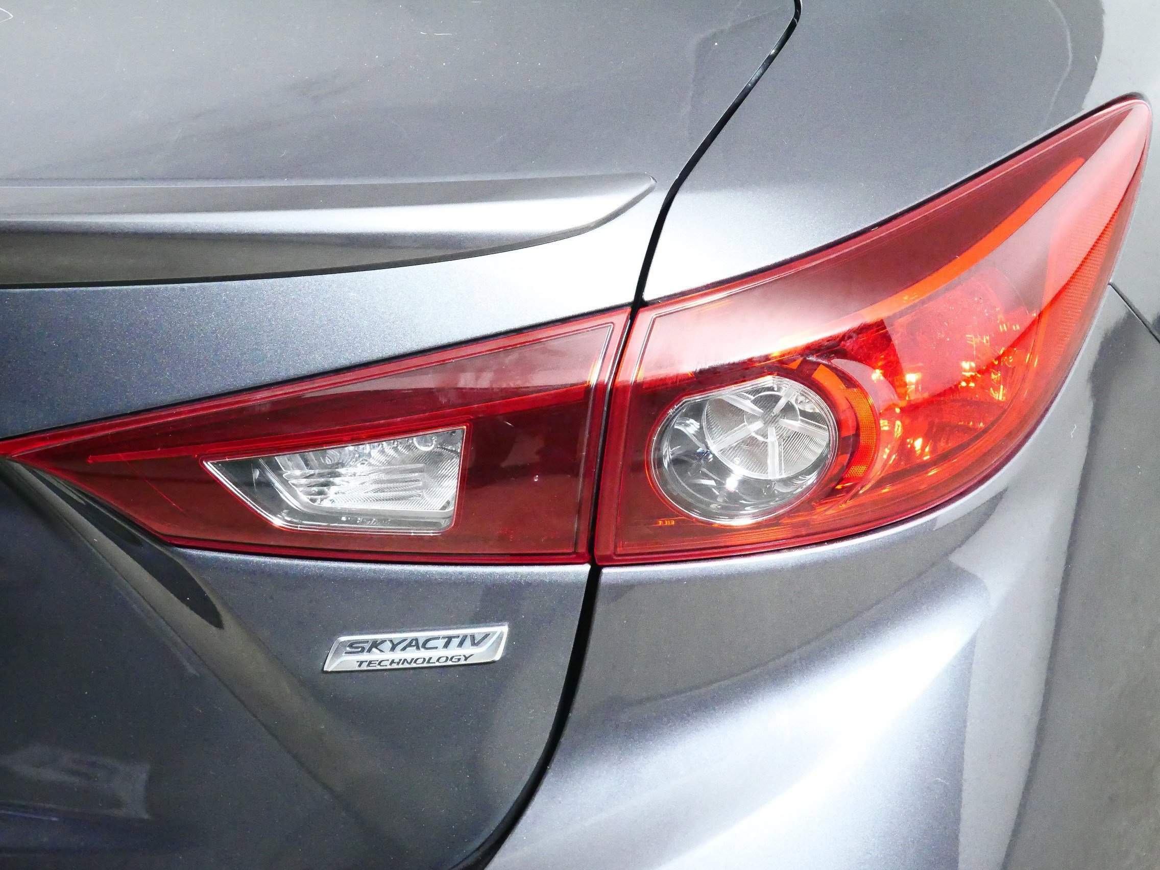 Used 2014 MAZDA MAZDA3 i Touring image 17