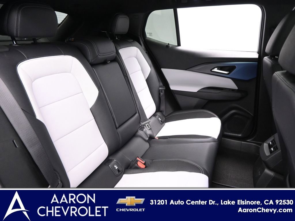 New 2026 Chevrolet Equinox EV LT w/ LPO, Blackout Package AWD/4WD image 35