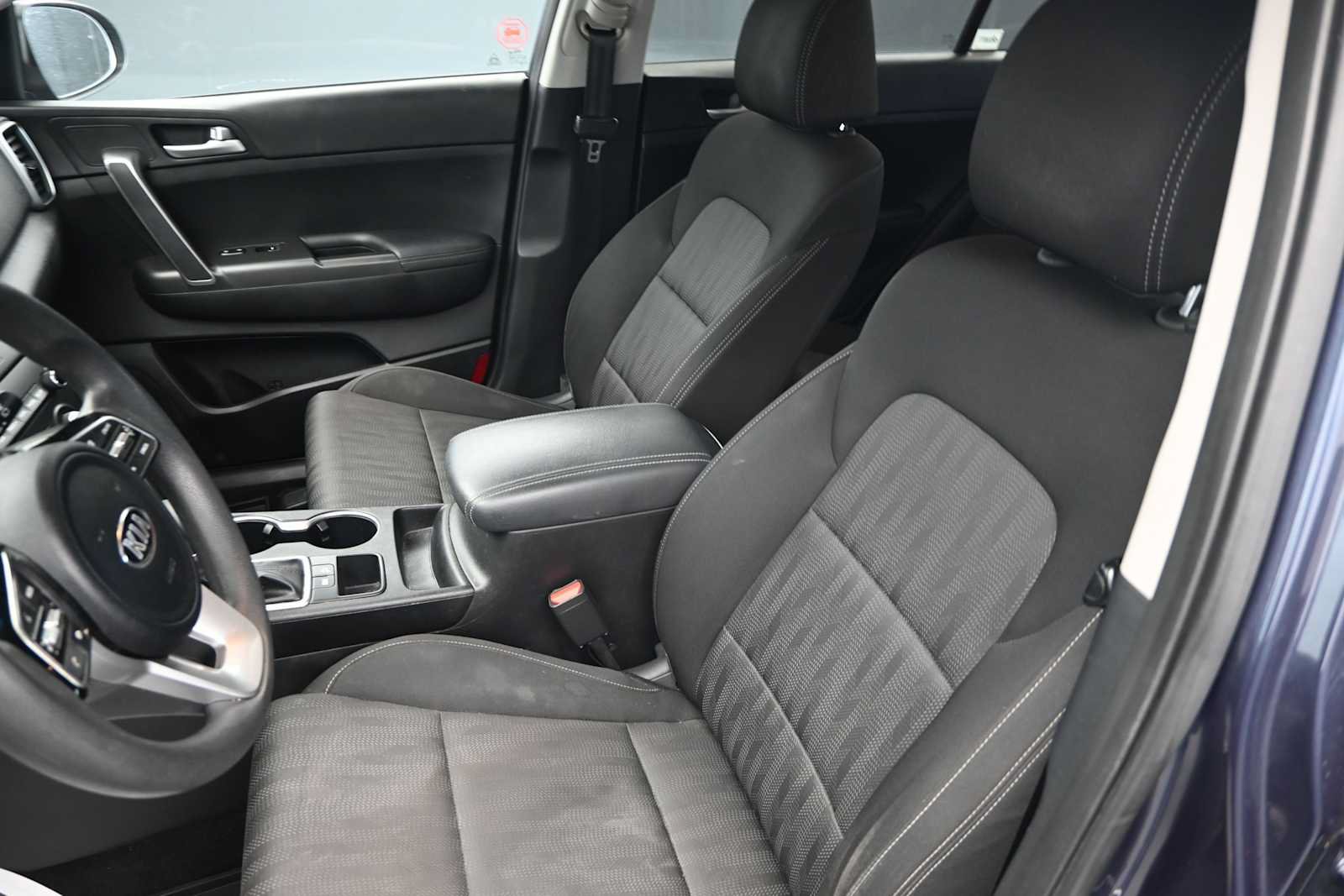 Used 2020 Kia Sportage LX FWD image 19