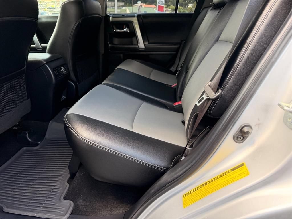 Used 2022 Toyota 4Runner SR5 Premium w/ Moonroof Package AWD/4WD image 13
