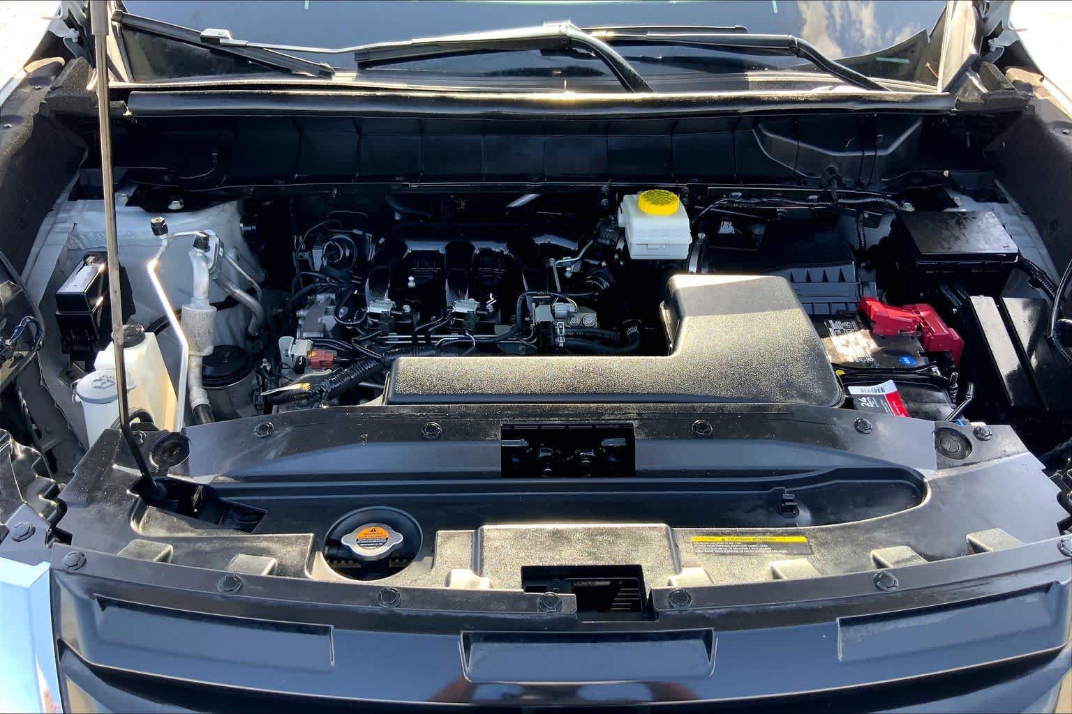 Used 2023 Nissan Pathfinder SV FWD image 31