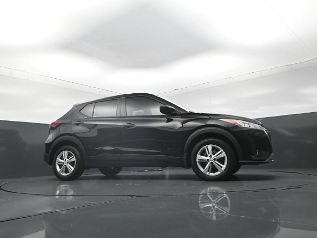 Certified 2025 Nissan Kicks Play S w/ Interior Electronics Package FWD image 33