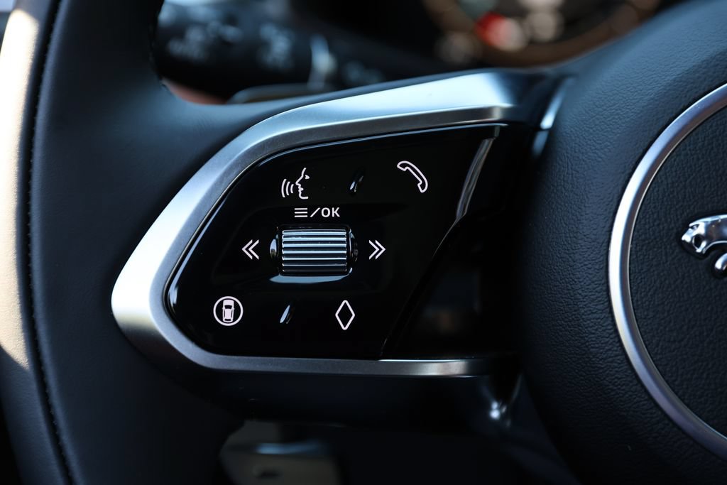 New 2026 Jaguar F-PACE R-Dynamic S AWD/4WD image 22