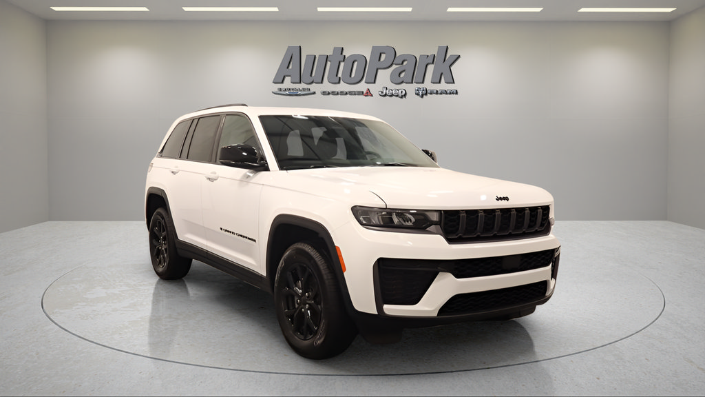 New 2026 Jeep Grand Cherokee Altitude