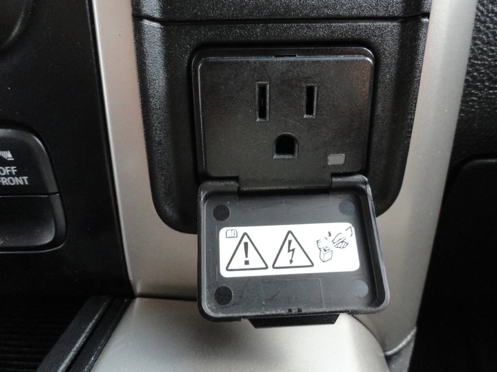 Used 2014 RAM 1500 Lone Star image 13