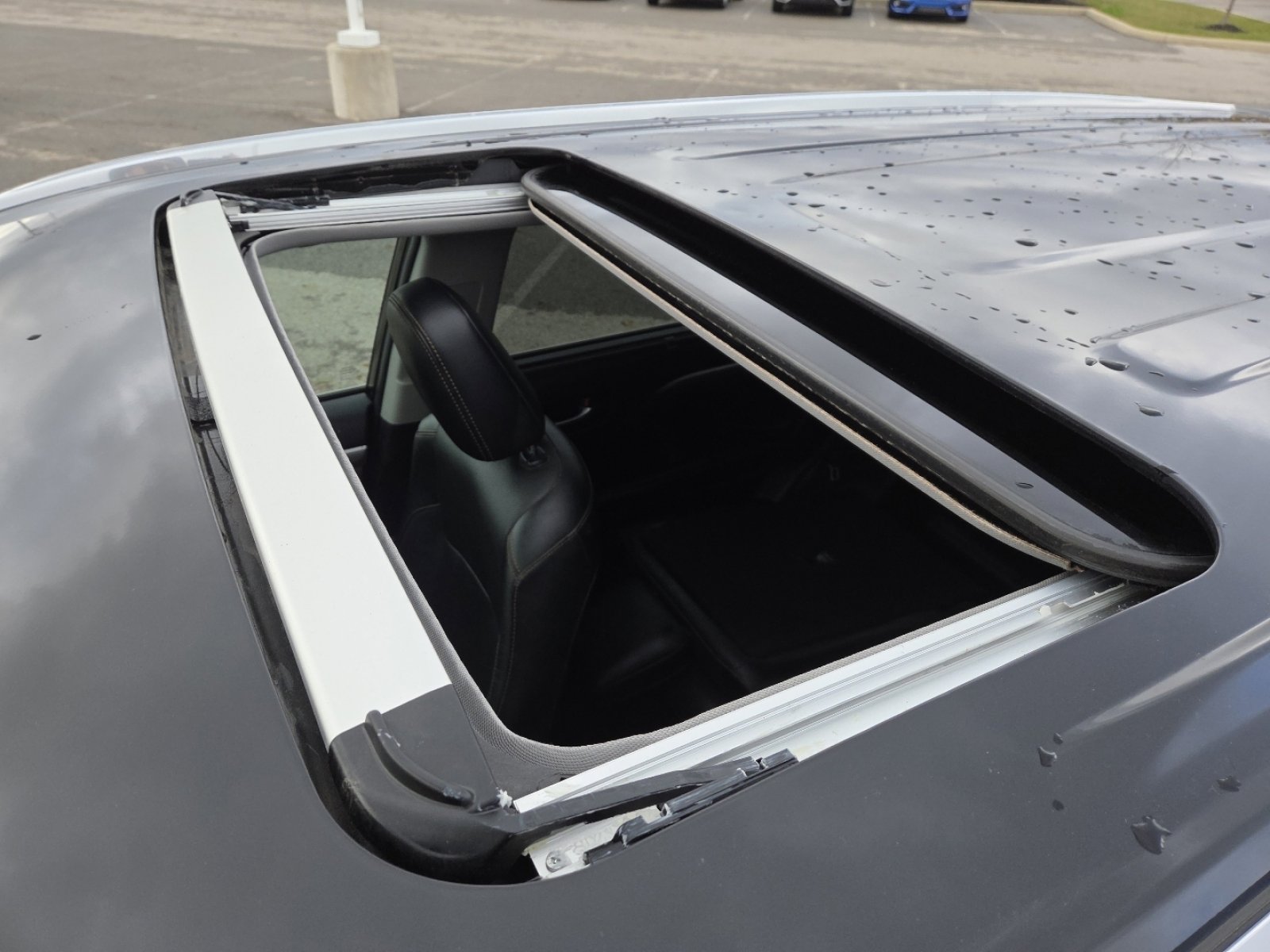 Used 2019 Toyota Highlander Limited image 4