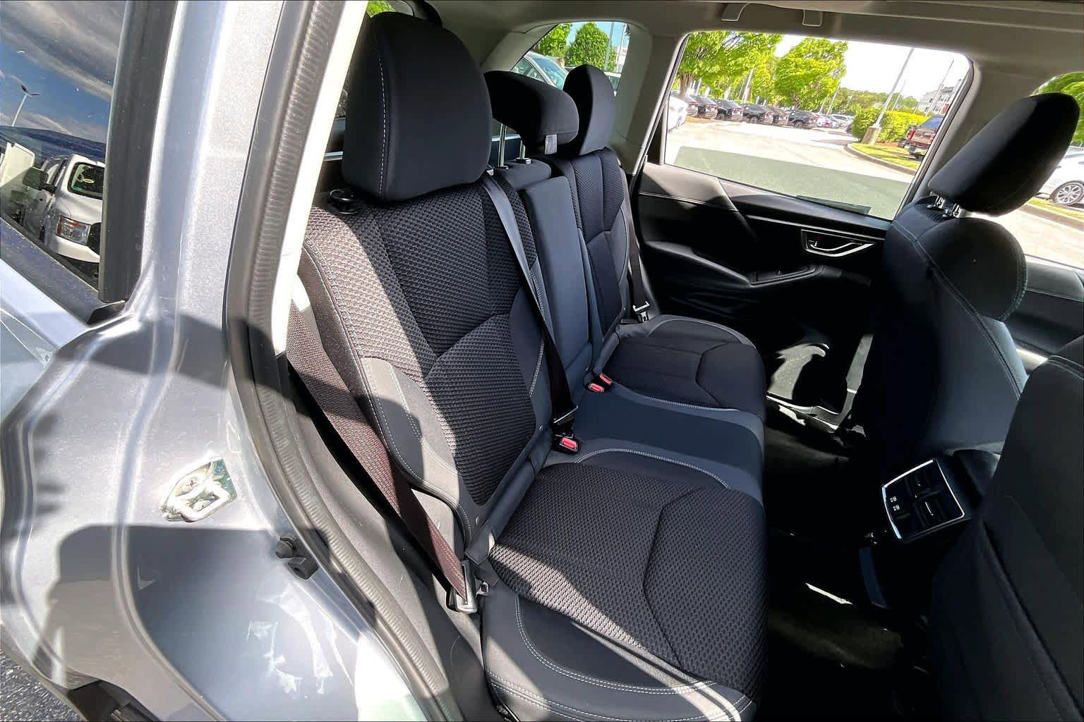 Used 2022 Subaru Forester Premium AWD/4WD image 21