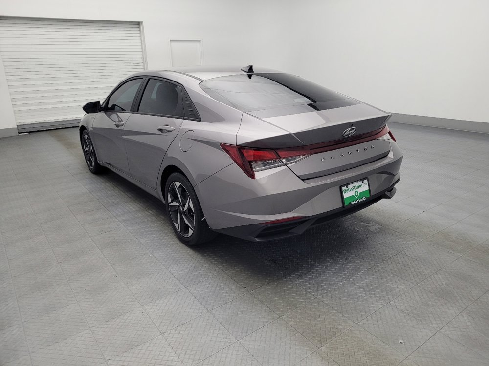 Used 2023 Hyundai Elantra SEL w/ Convenience Package image 5