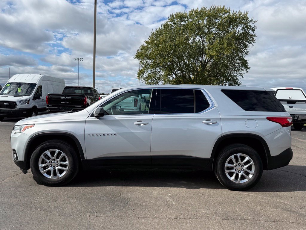 Used 2019 Chevrolet Traverse LS w/ LPO, Blackout Package FWD image 31