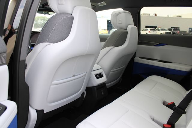 New 2027 Cadillac Optiq Luxury AWD/4WD image 26