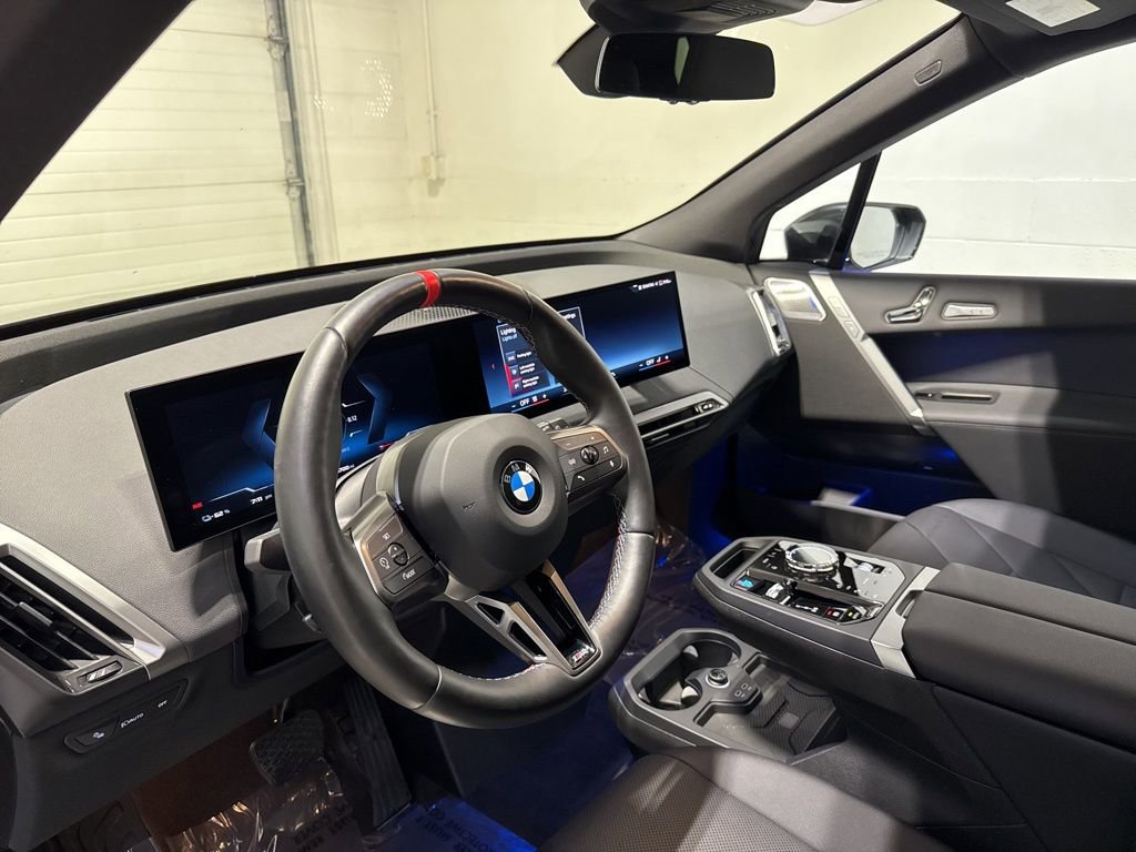 Used 2025 BMW iX M60 image 9