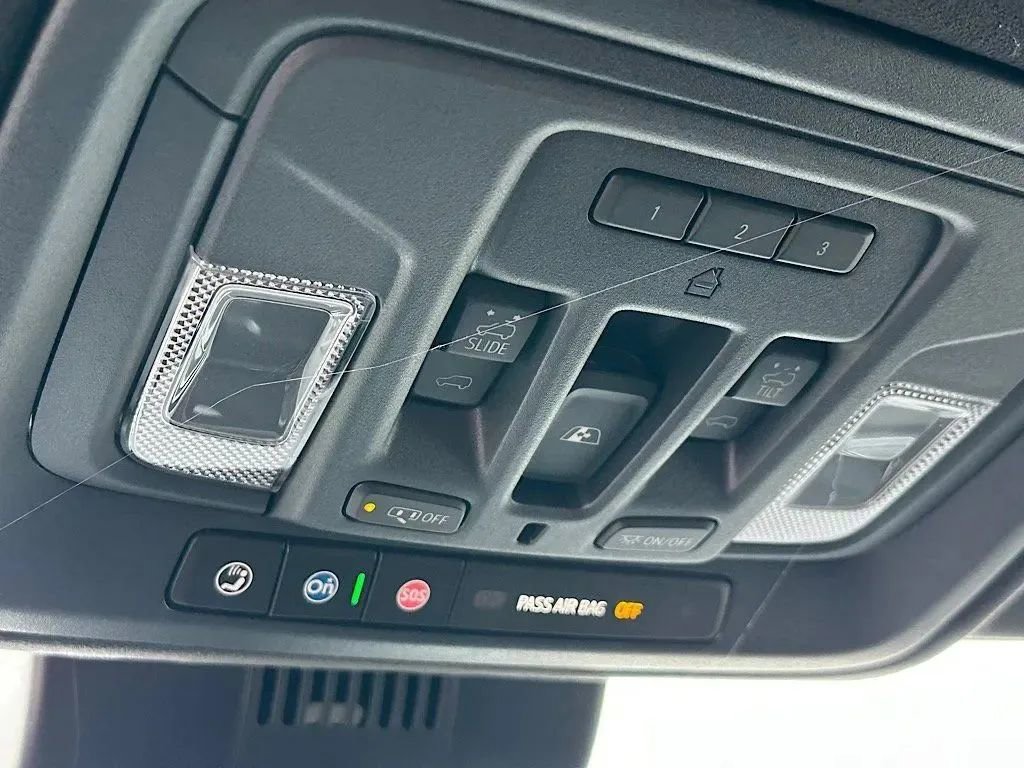 New 2026 GMC Sierra 1500 AT4X w/ LPO, Black Badging Package image 32