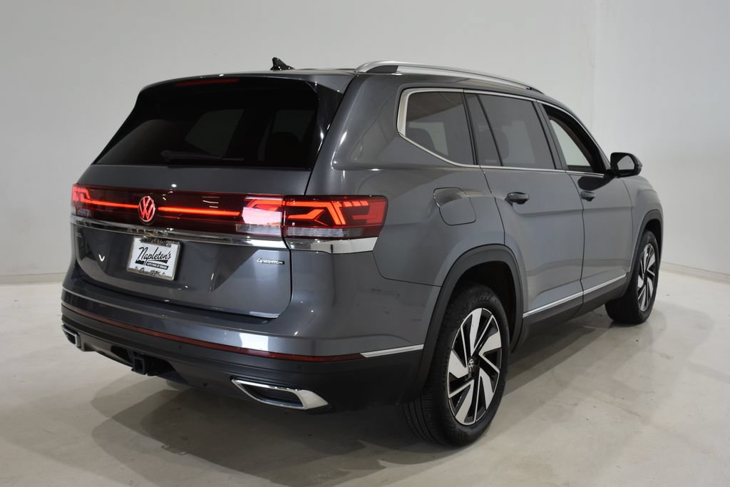 Used 2025 Volkswagen Atlas SEL AWD/4WD image 4