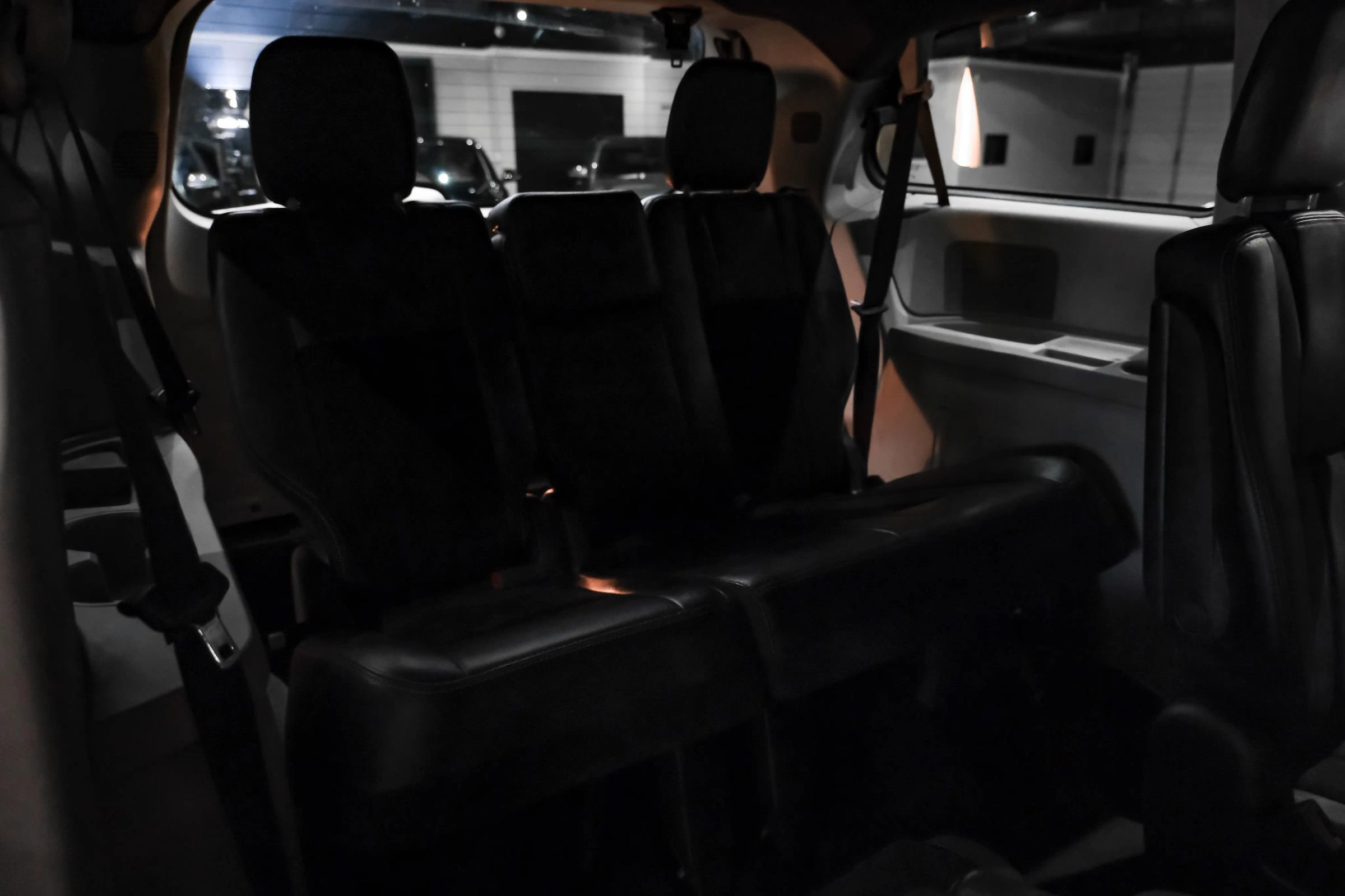 Used 2018 Dodge Grand Caravan SXT FWD image 35