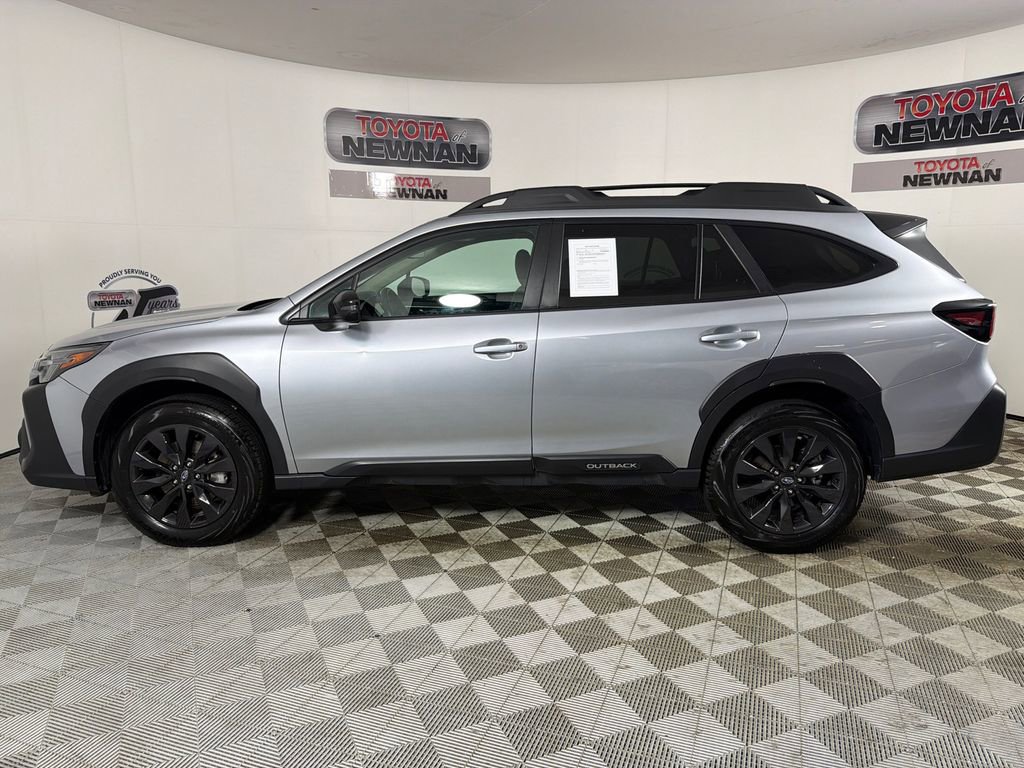 Used 2025 Subaru Outback Onyx Edition AWD/4WD image 7