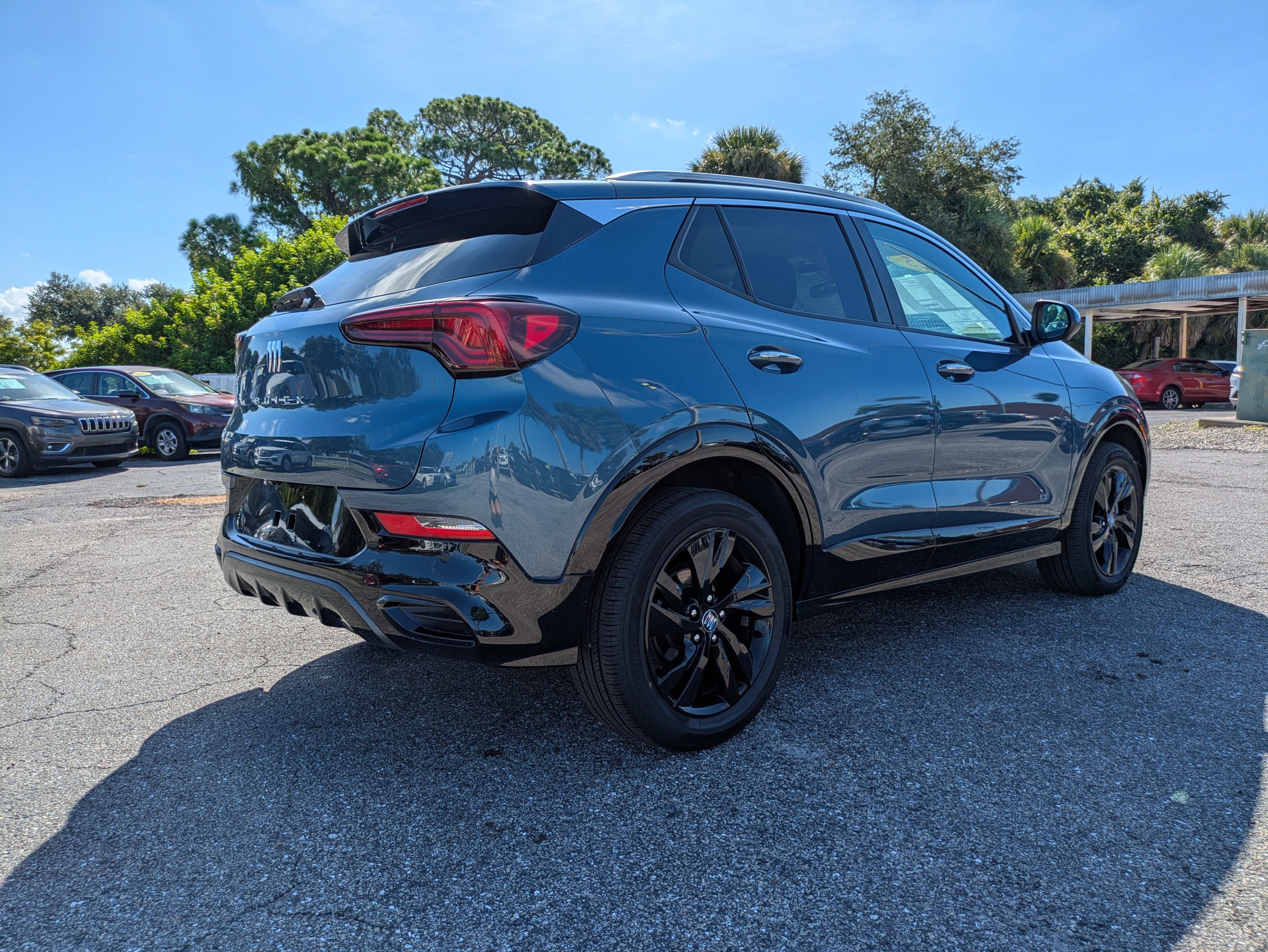 Used 2025 Buick Encore GX Sport Touring w/ Advanced Technology Package FWD image 4