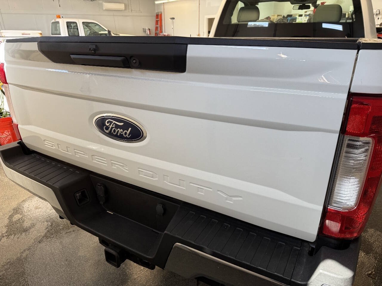 Used 2019 Ford F350 XL w/ XL Value Package AWD/4WD image 4