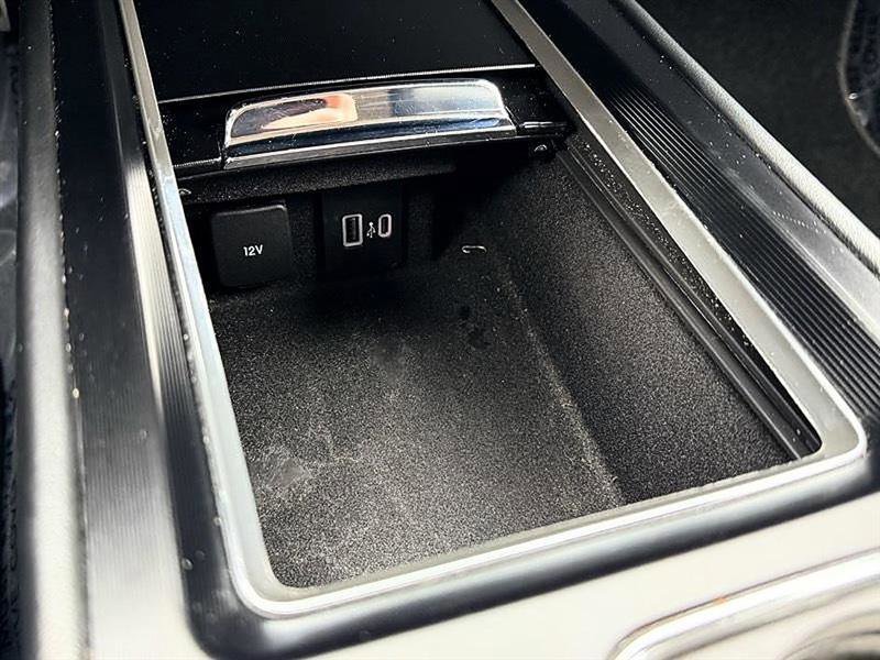 Used 2023 Lincoln Corsair FWD image 40