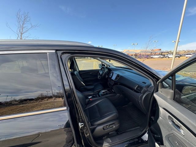 Used 2019 Honda Pilot Elite image 31