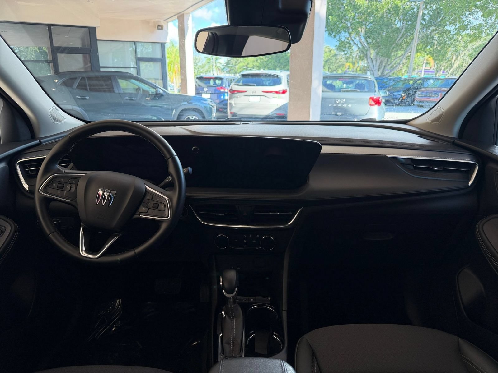 Used 2025 Buick Encore GX Preferred AWD/4WD image 27