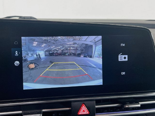 Used 2024 Hyundai Elantra SEL FWD image 12