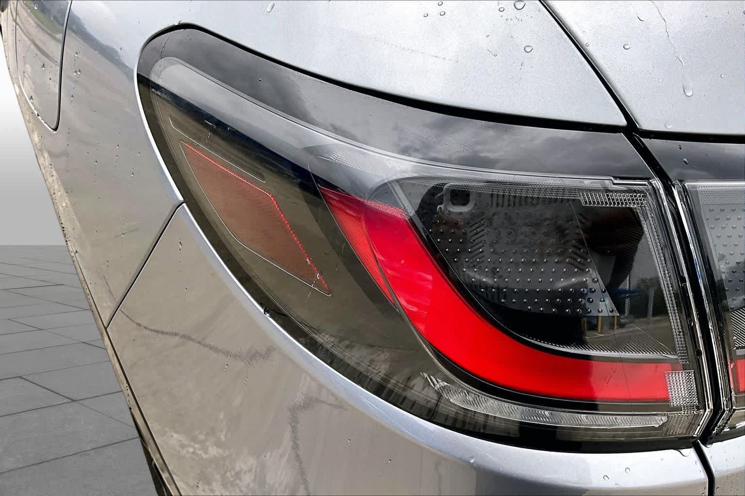 Used 2027 Honda HR-V EX-L image 29