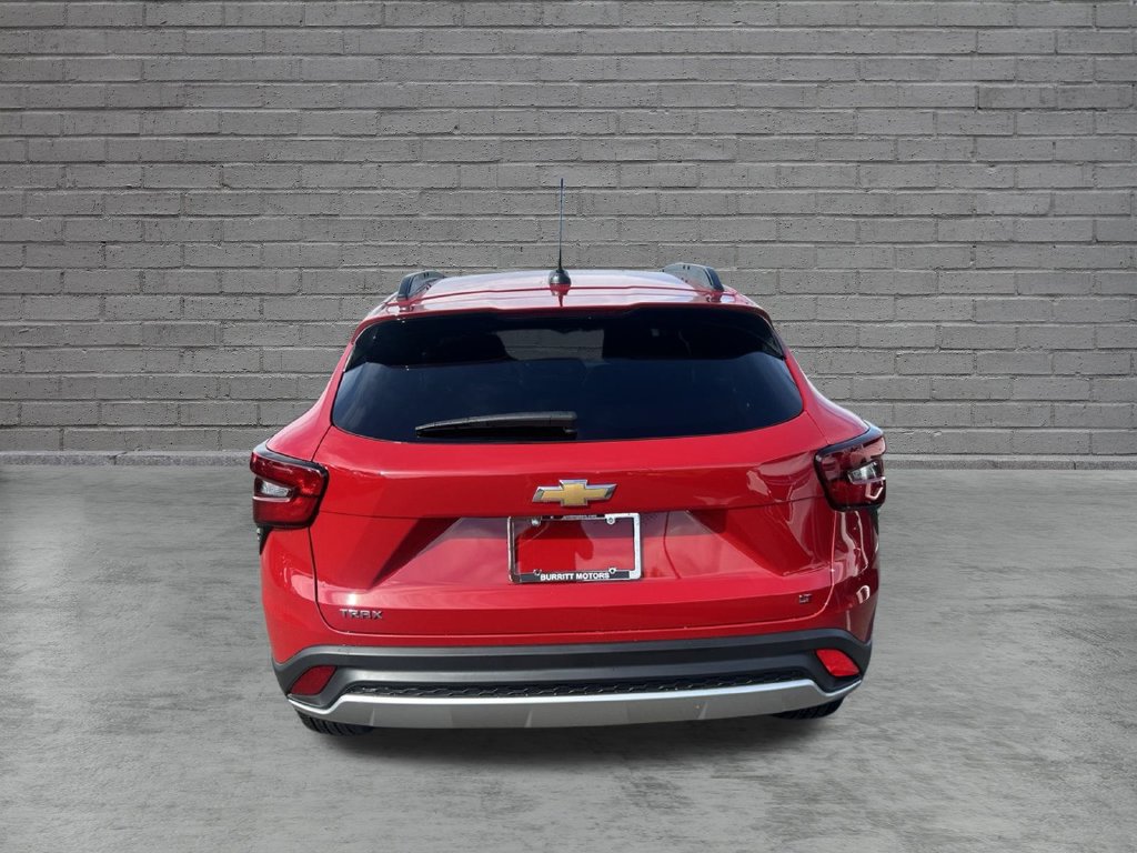 New 2026 Chevrolet Trax LT FWD image 6