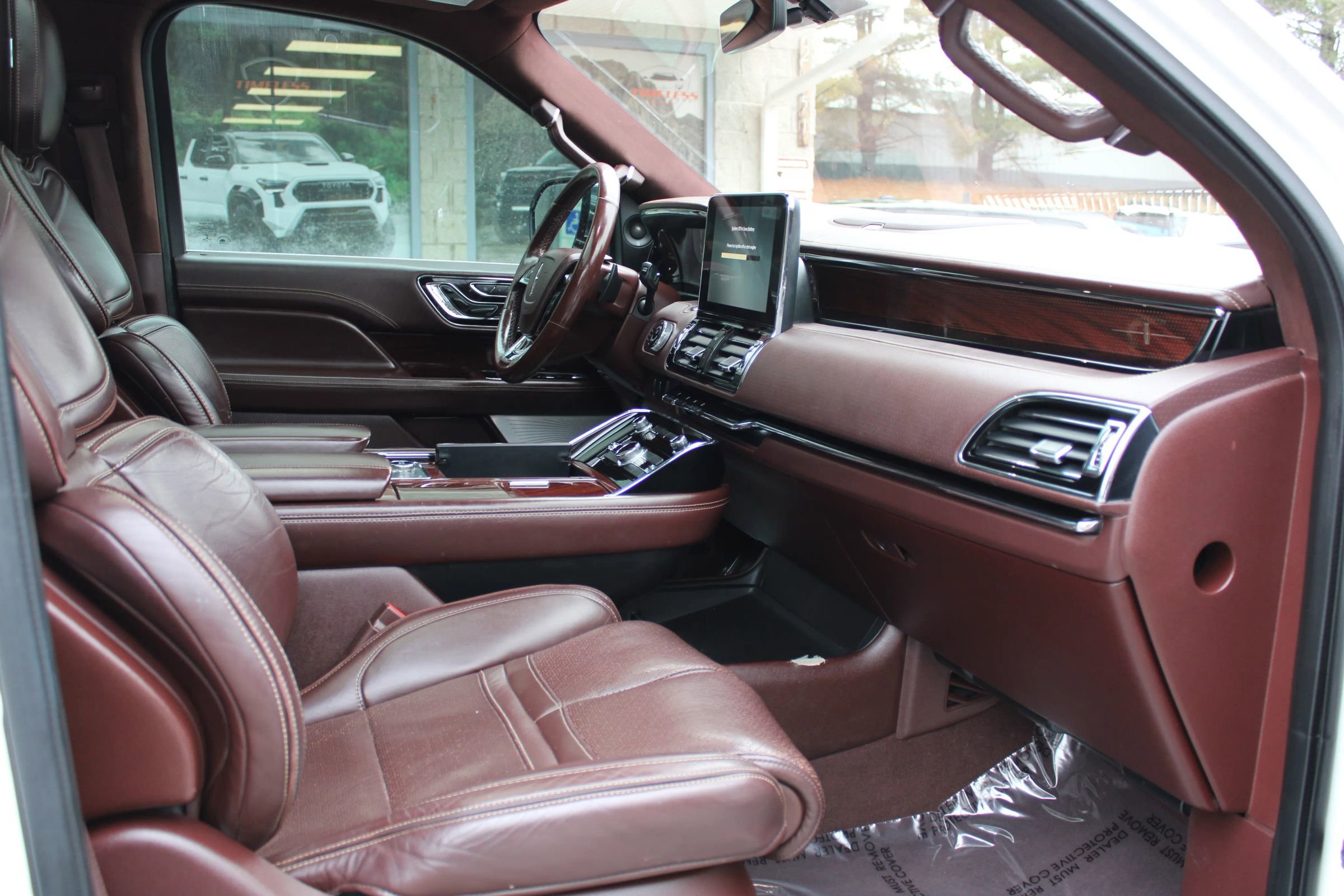 Used 2018 Lincoln Navigator L Black Label w/ Cargo Package image 16