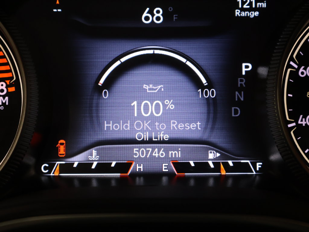 Used 2021 Jeep Cherokee Trailhawk AWD/4WD image 41