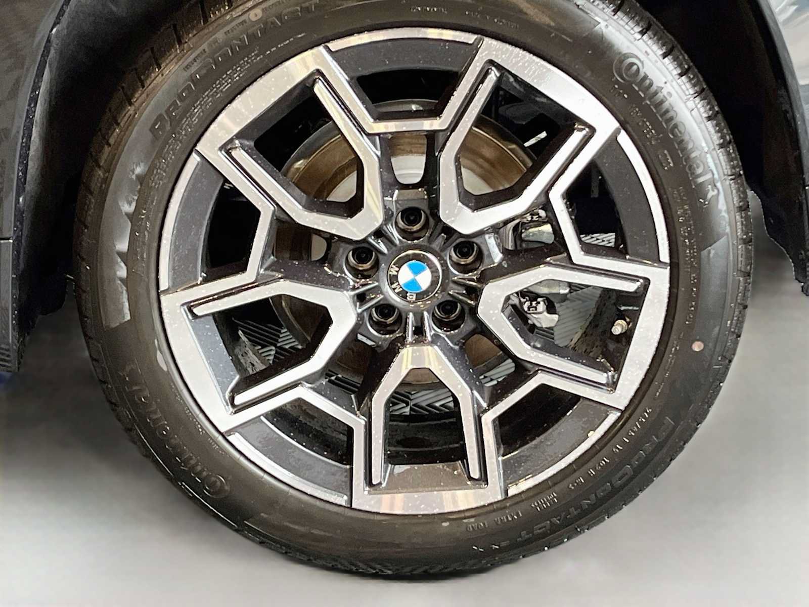 New 2027 BMW X1 xDrive28i AWD/4WD image 6