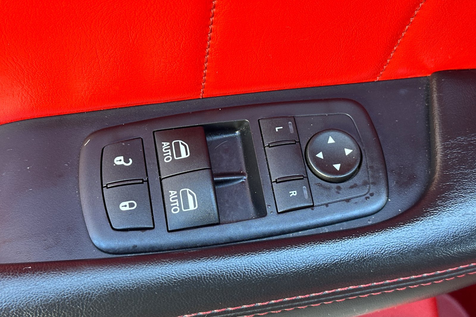 Used 2016 Dodge Challenger R/T Plus RWD image 12
