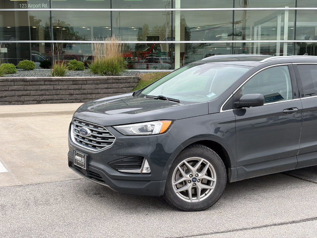 Used 2021 Ford Edge SEL w/ Convenience Package AWD/4WD image 2