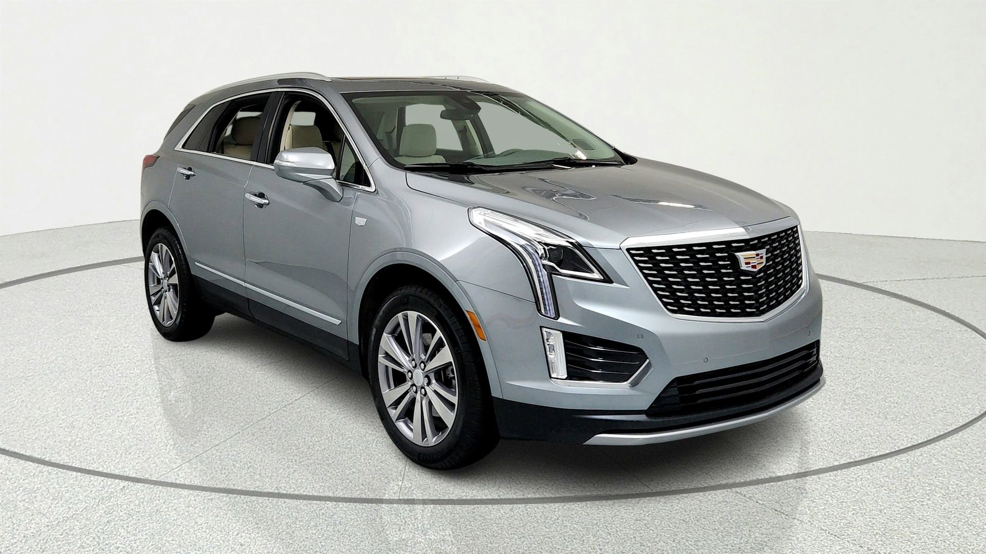 Used 2024 Cadillac XT5 Premium Luxury w/ LPO, Floor Liner Package FWD image 7