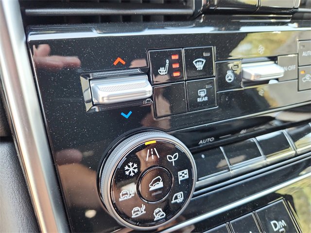 New 2025 Nissan Armada SL w/ Captain's Chari Seat Package image 12