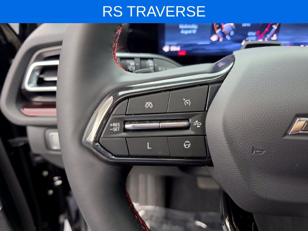 Used 2024 Chevrolet Traverse RS FWD image 21