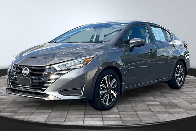 Used 2025 Nissan Versa SV w/ Trunk Package