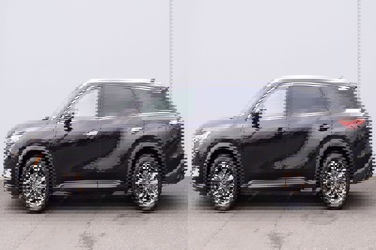 Used 2024 INFINITI QX60 Luxe image 31