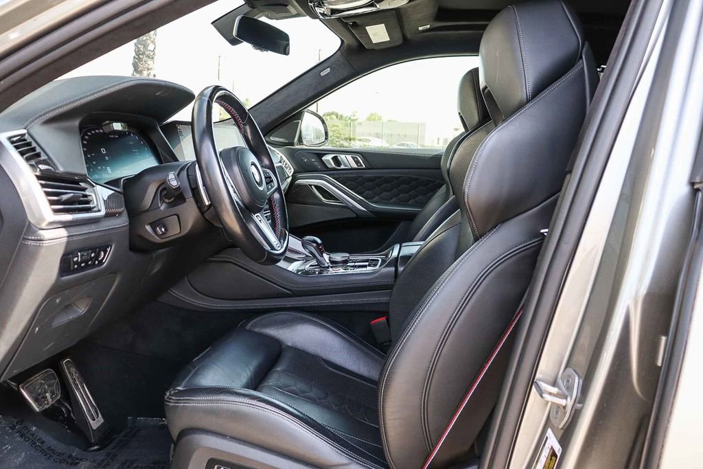 Used 2022 BMW X6 M AWD/4WD image 18