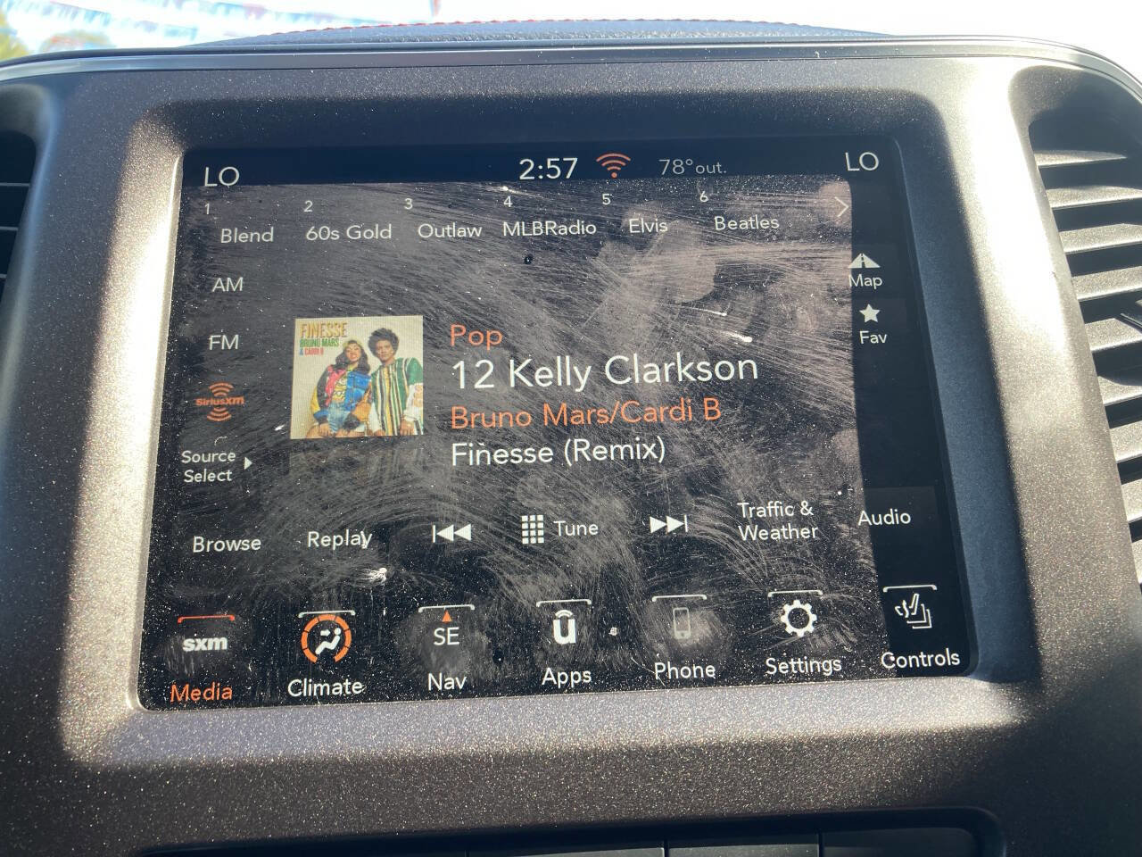 Used 2022 Jeep Cherokee Trailhawk w/ Sun, Sound & Nav Group image 33