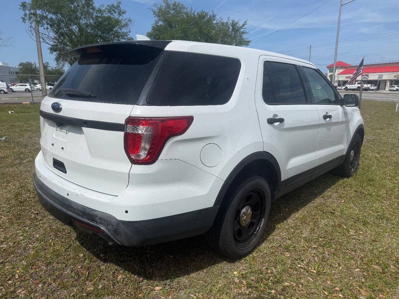 Used 2017 Ford Explorer 4WD Police Interceptor image 3