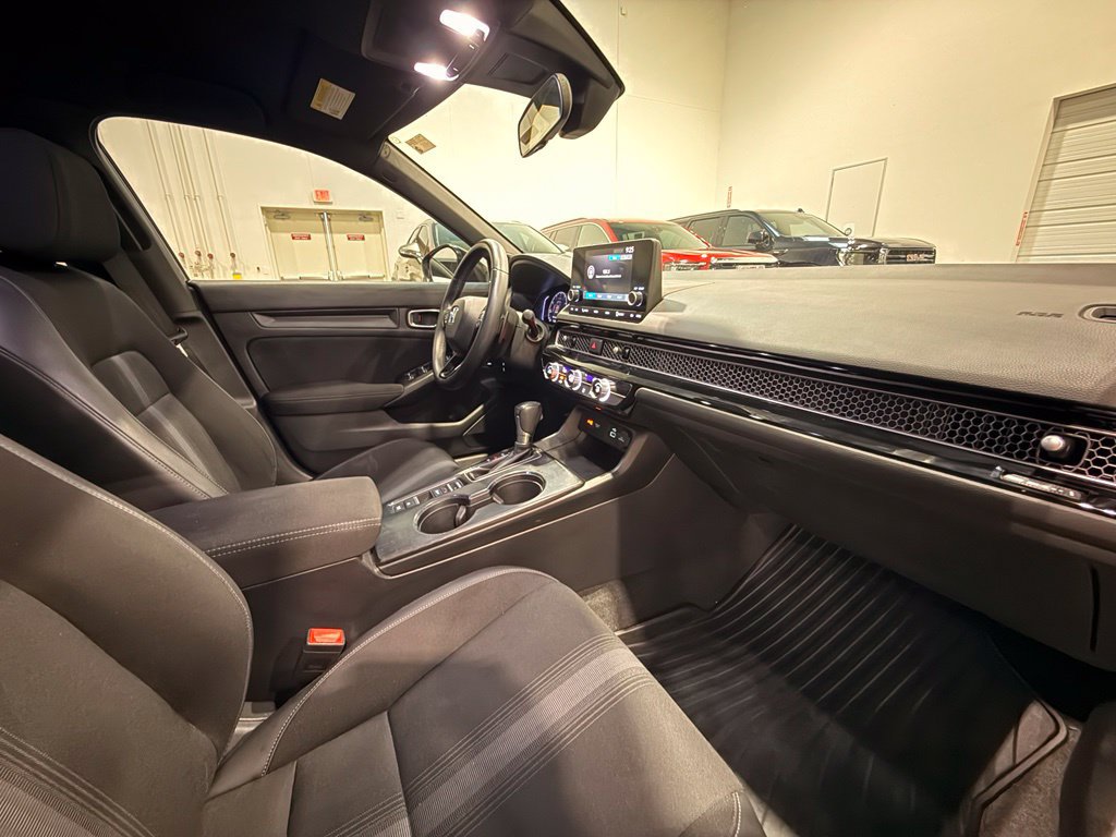 Used 2023 Honda Civic Sport image 28