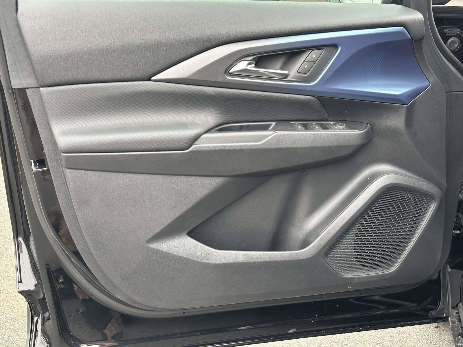 New 2026 Chevrolet Equinox EV LT AWD/4WD image 19